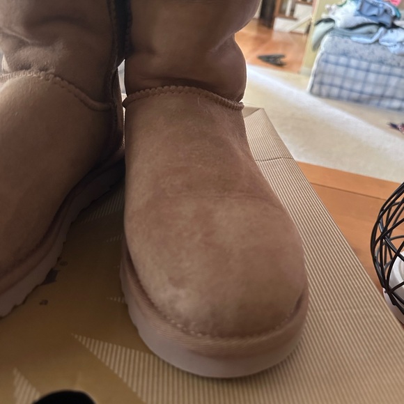 Ugg Tall Bailey Bow Boots Chestnut - Picture 2 of 9